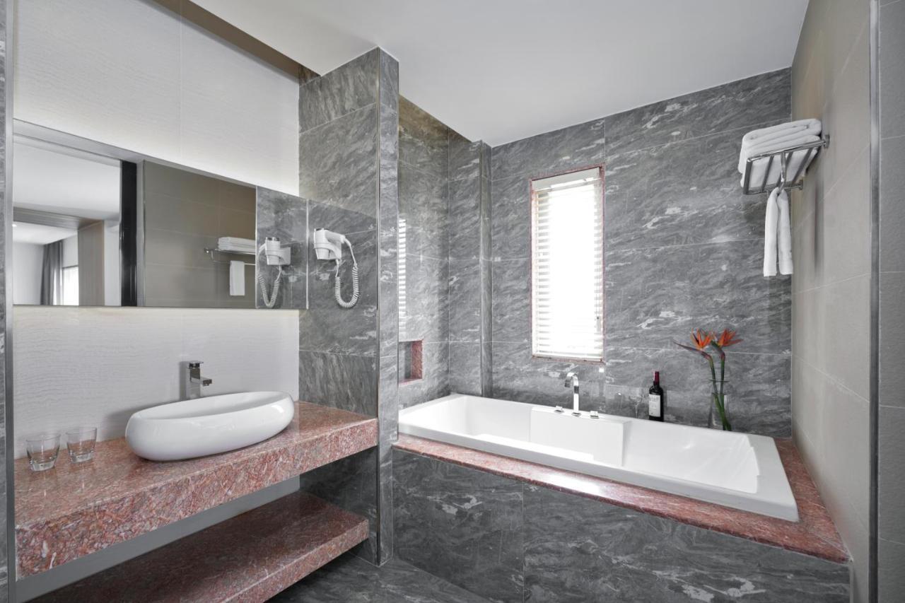 होटल के अलावा Oakwood & Saigon 4*